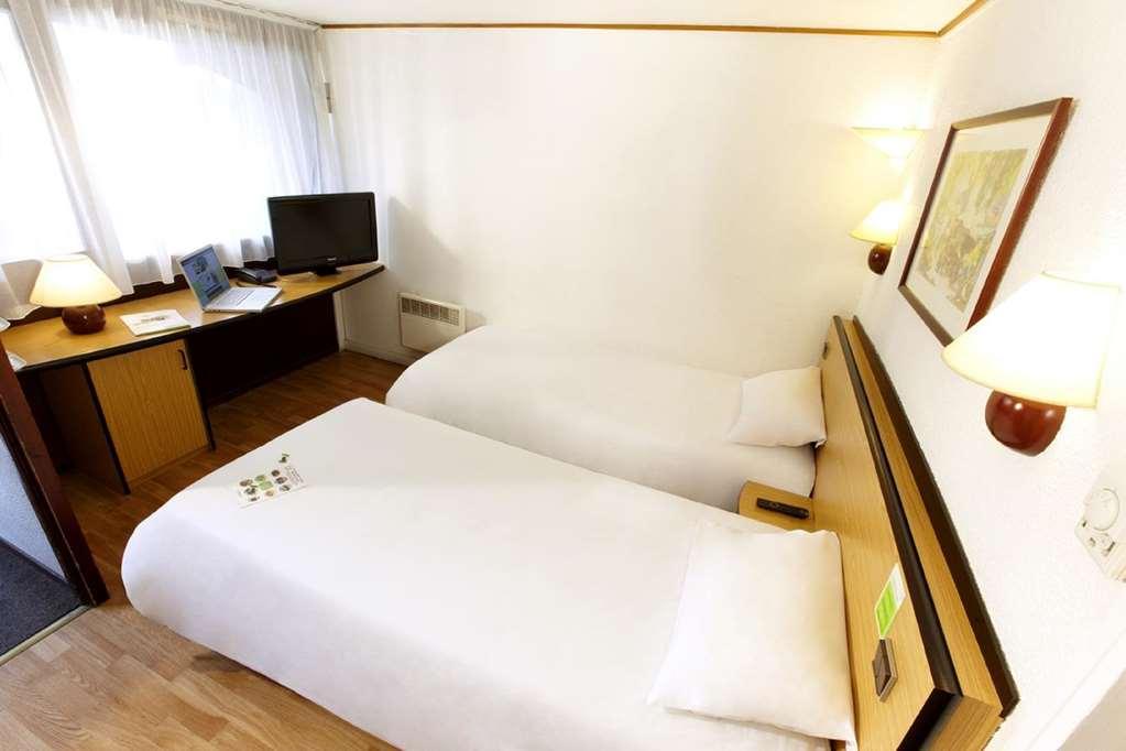 Hotel Campanile Clermont-Ferrand ~ Thiers Zimmer foto