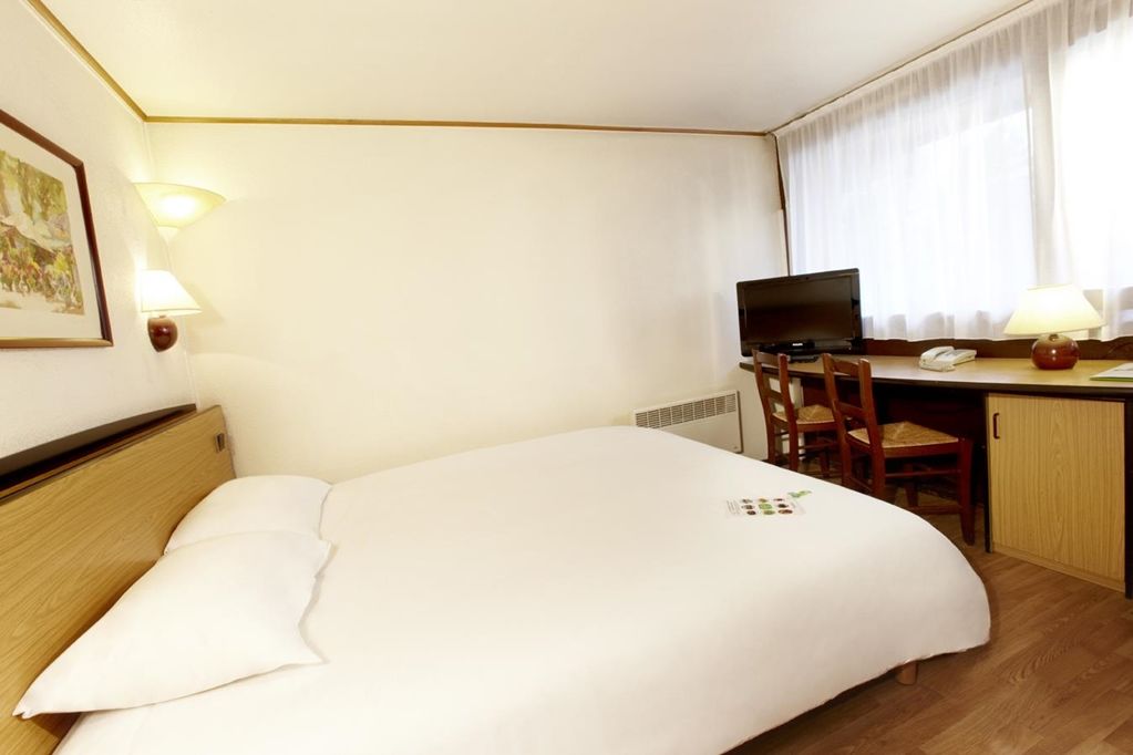 Hotel Campanile Clermont-Ferrand ~ Thiers Zimmer foto